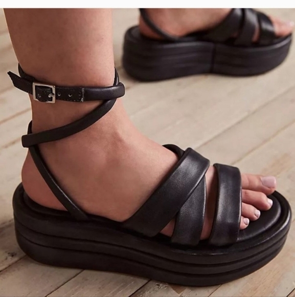FREE PEOPLE Harper Black Platform Sandals Size 37.5 - Picture 1 of 10